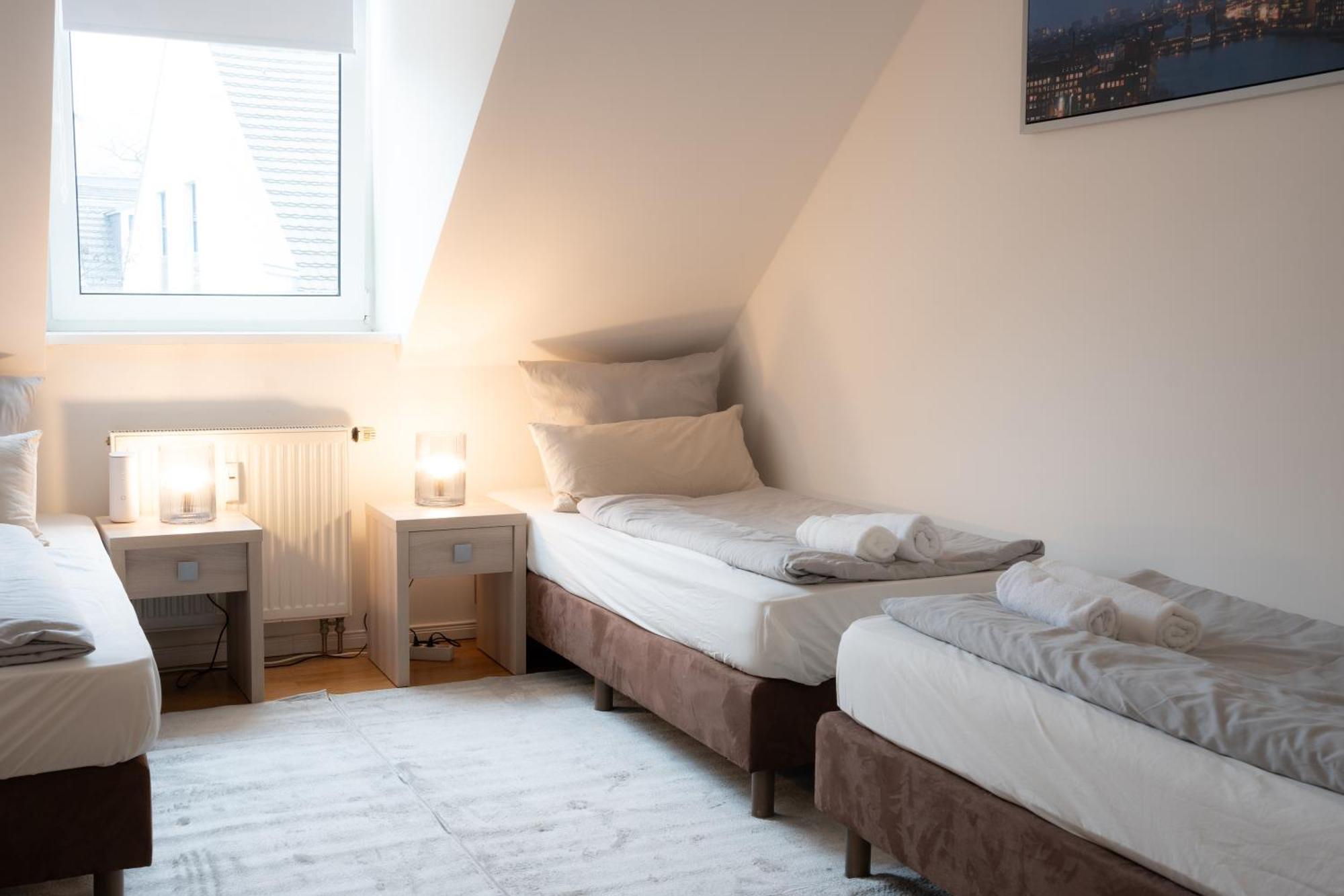 Urban Flats Apartment *